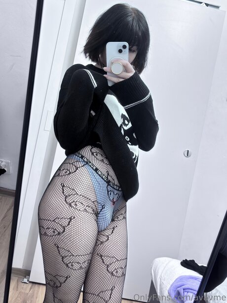 Avavme naked on onlyfans