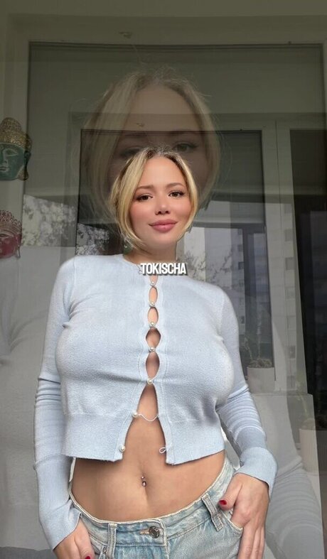 petite girls onlyfans hd selfie