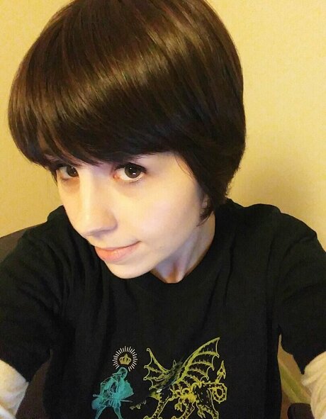 Lydia Sweets Profile image