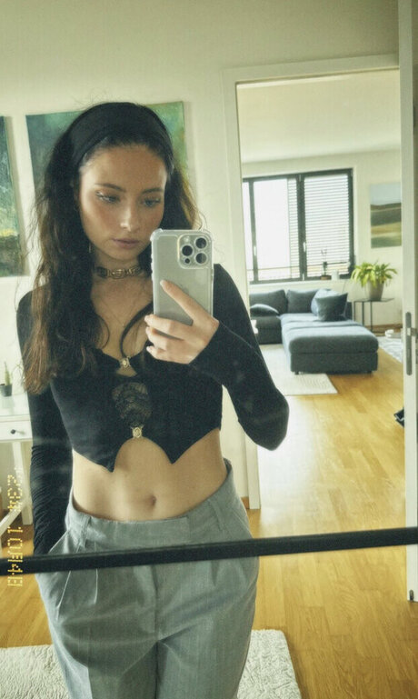 Anica Zimmermann only fans leaked porn