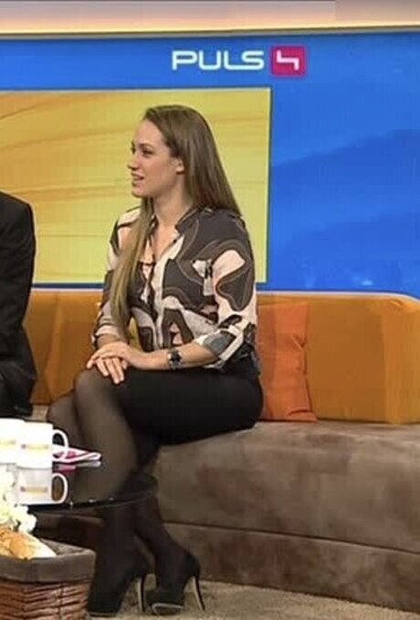 Bianca Schwarzjirg onlyfans nude tits