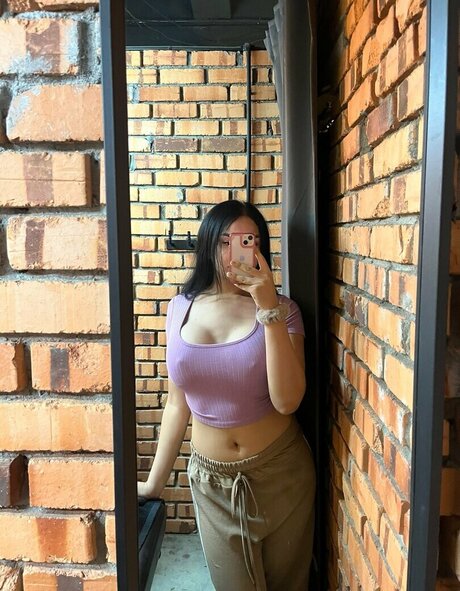 Baby Qasha onlyfans desnuda