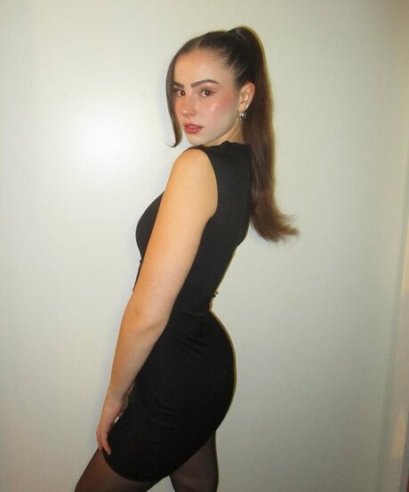 Lara Marie Kremer onlyfans sex leaks