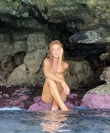 Cintia Dicker onlyfans nudes leaked