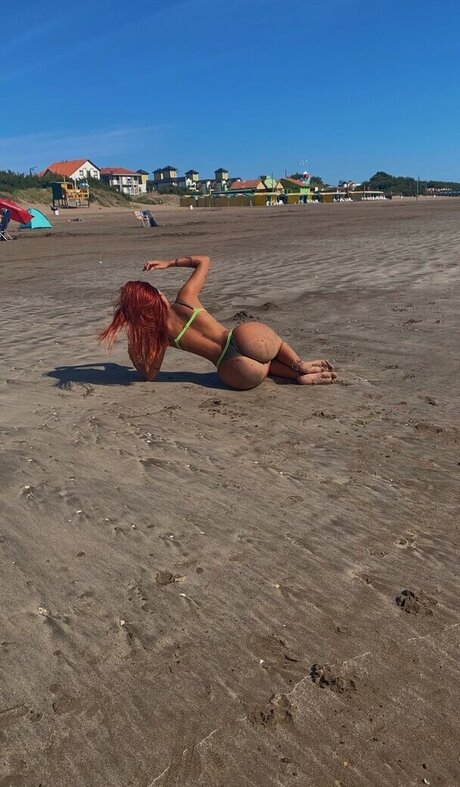 Nahiarabrenn only fans nude leaks