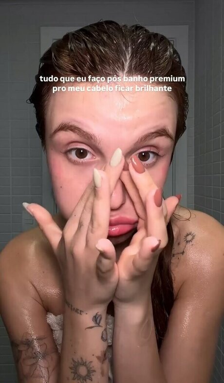 Liv Resenhas Profile image