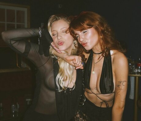 Liv Resenhas onlyfans leak nudes