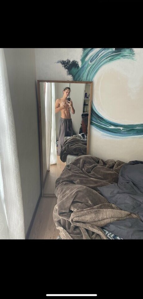 The Nude Hippie onlyfans public photos