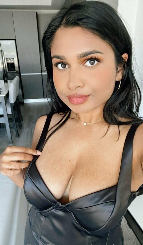 Miss Patel tits onlyfans