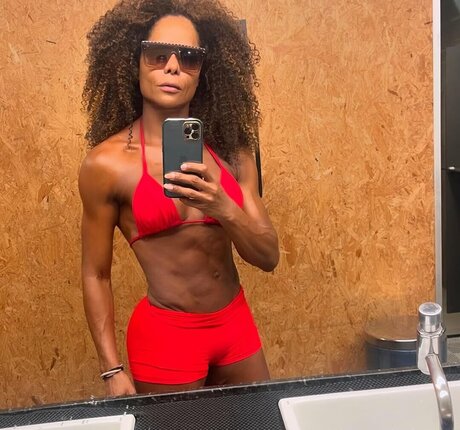 Adriana Bombom onlyfans content type