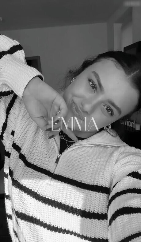 Emma Malewski  candids