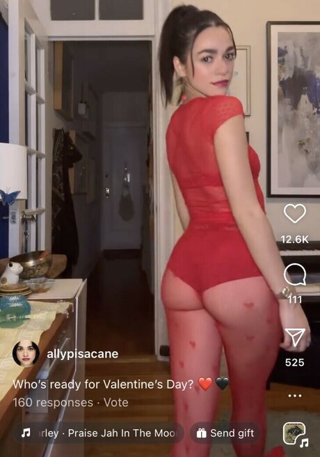 AllyAnnaMaria onlyfans leaked dirtyship