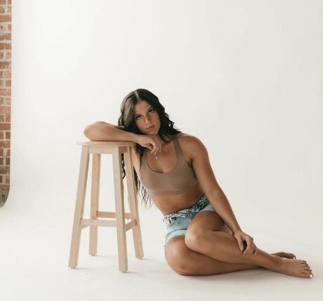 Allison Royalty naked leaked onlyfans