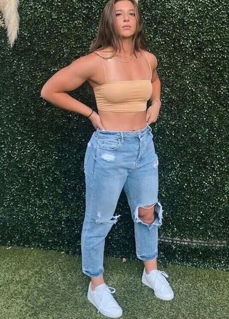 Allison Royalty onlyfans nude tits