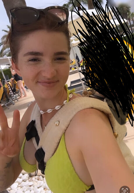 Julia Schulze pics onlyfans