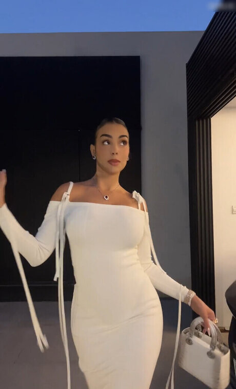 Georgina Rodriguez Hern ndez leak onlyfans