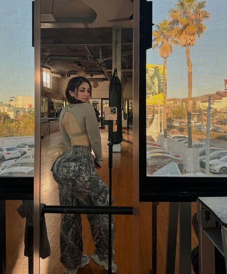 jasmine rguez 777 onlyfans lean