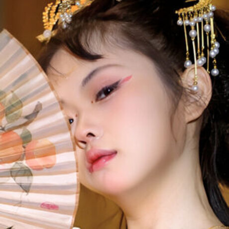 LynnLi7698 leaks onlyfans