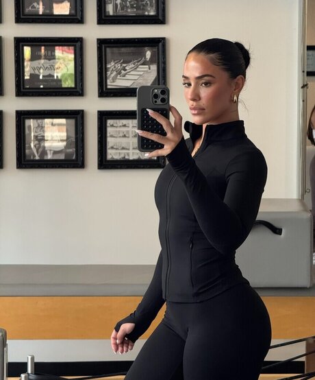 baddiejuu nude onlyfans leaks