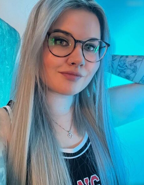 Kleinstadtvanni topless onlyfans