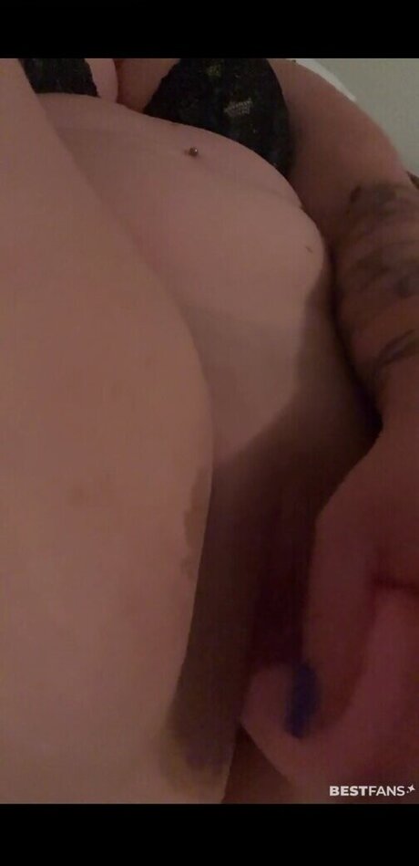 Kleinstadtvanni onlyfans model