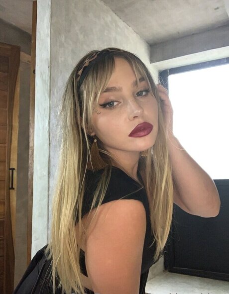 sunkissedray onlyfans content type