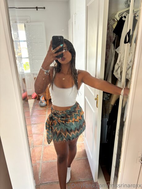 missrinaroxx nude only fans