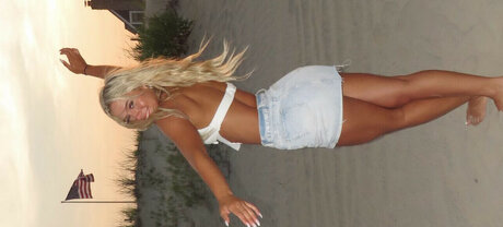 Lillian Evans onlyfans star