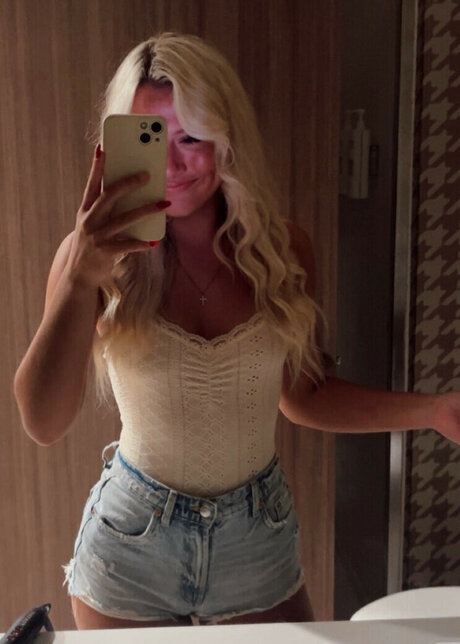 Lillian Evans nudes onlyfans leaked