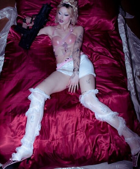 american onlyfans nude photo