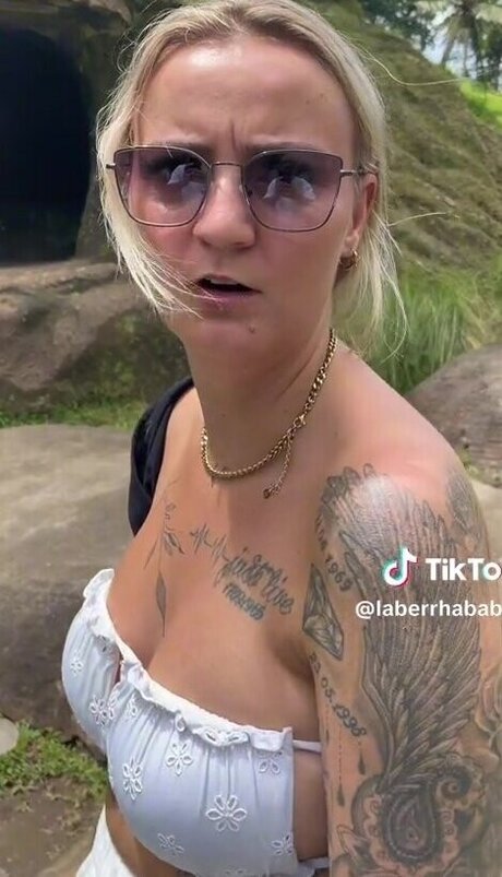 tranny onlyfans art naked glimpse