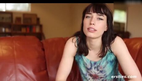 Wer ist das_ onlyfans nude tits