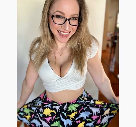 Nora Rose tits onlyfans