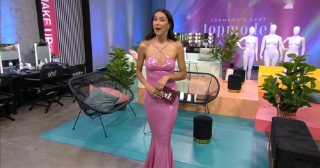 Rebecca Mir only fans free