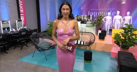 Rebecca Mir leaked onlyfans