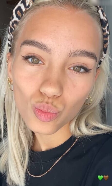 Lisa und Lena onlyfans nudes