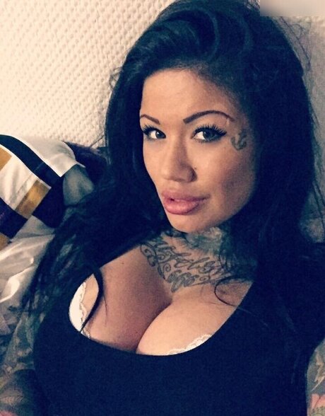 Catherine Teufelsweib naked onlyfans leaks