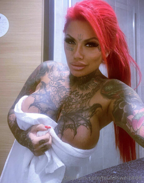 sexy asian onlyfans hot plate