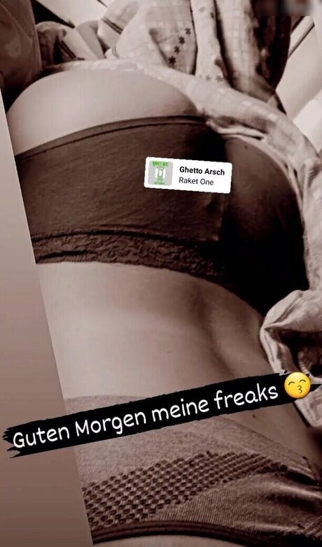 Flashinaa onlyfans archive