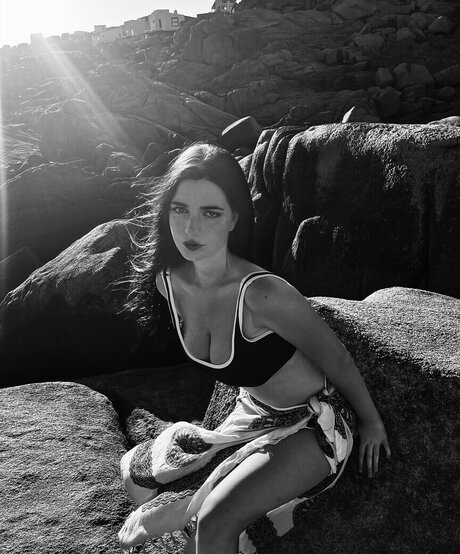 Manuela Calvo onlyfans post