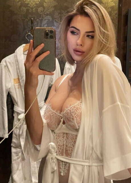 Dasha Baieva onlyfans nude photos