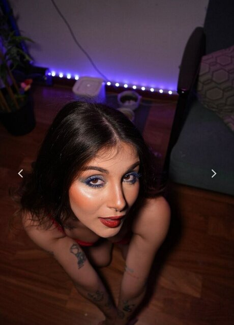 White Essence only fans leak nude