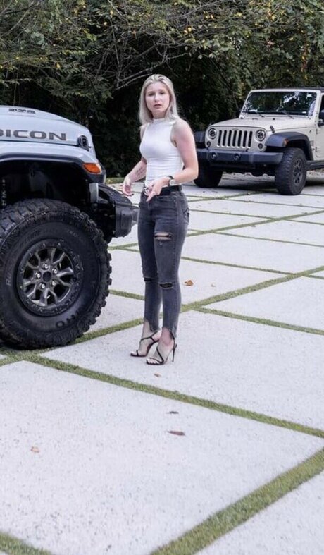 JustaJess onlyfans strip