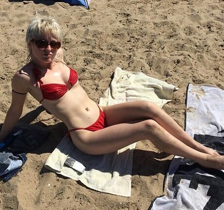 Amy Taylor onlyfans model images