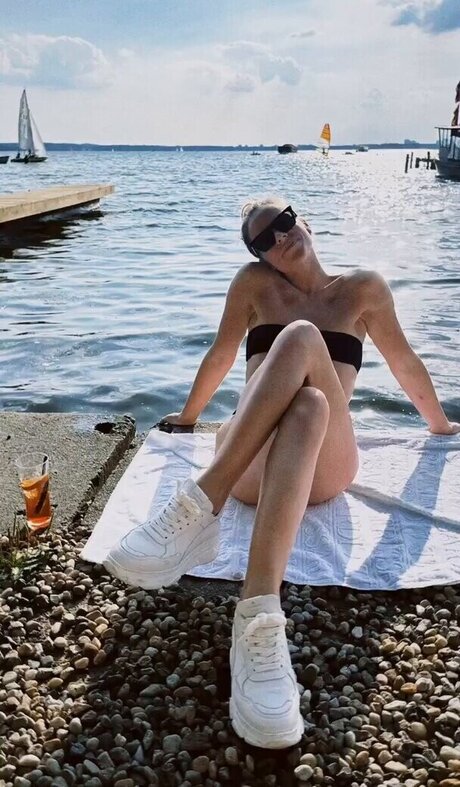 Cheyenne Pahde onlyfans nude porn