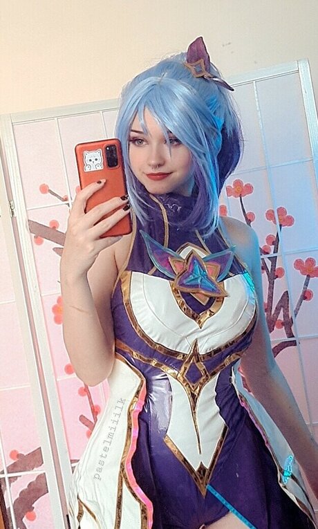 Finnya strip onlyfans