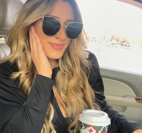 Ashley Kowalcyk onlyfans nudes leak