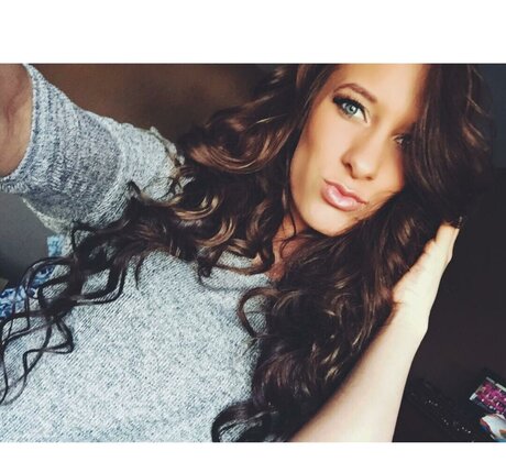 Ashley Kowalcyk onlyfans pictures