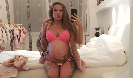 Schwesta Ewa onlyfans pics leaked