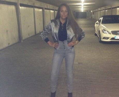 Schwesta Ewa nude onlyfans leak